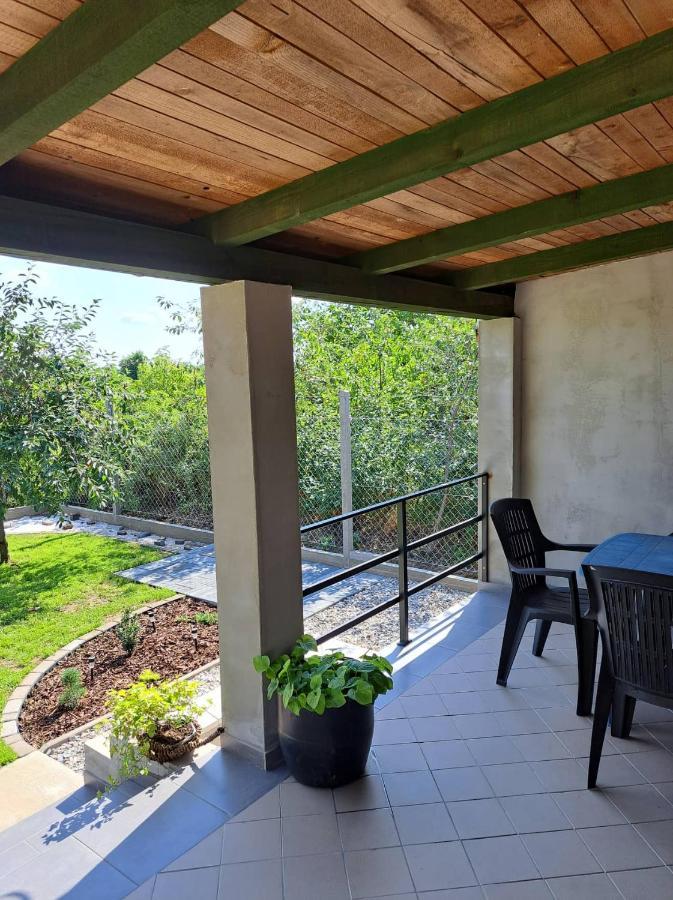 Grapeline Guesthouse Chotin ภายนอก รูปภาพ