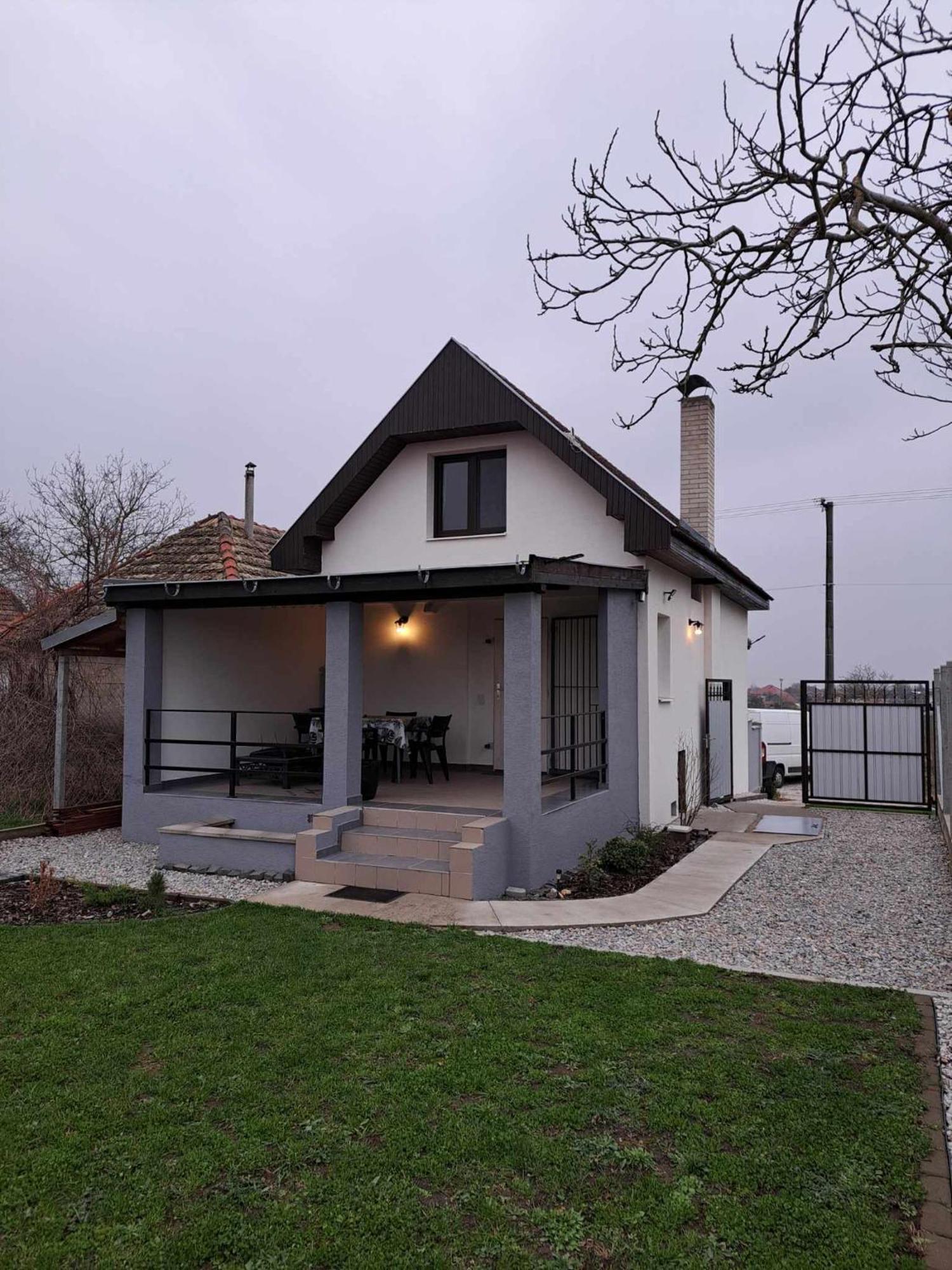 Grapeline Guesthouse Chotin ภายนอก รูปภาพ
